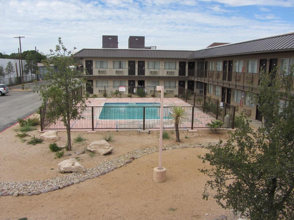Howard Johnson By Wyndham Odessa Tx ภายนอก รูปภาพ