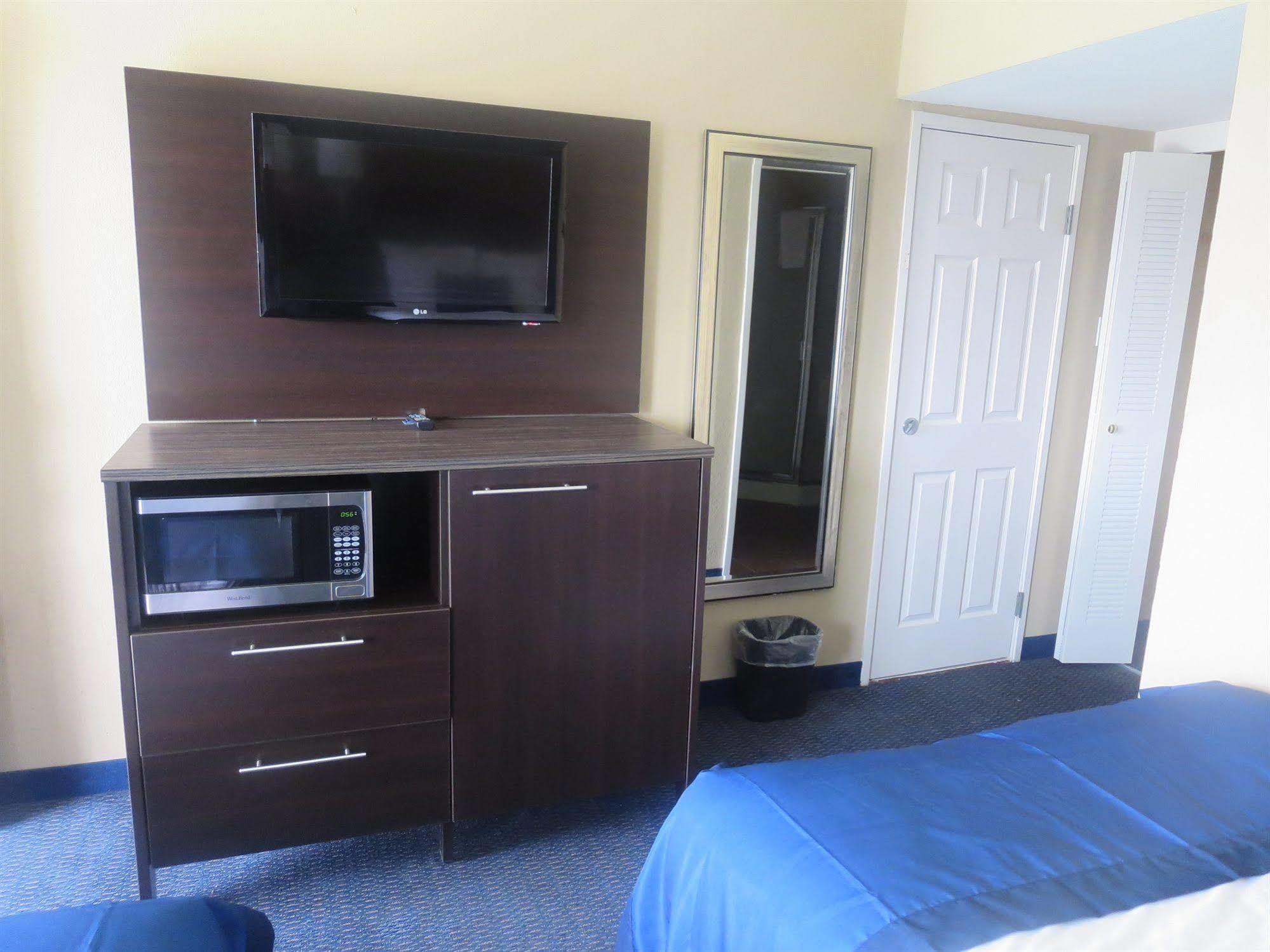 Howard Johnson By Wyndham Odessa Tx ภายนอก รูปภาพ