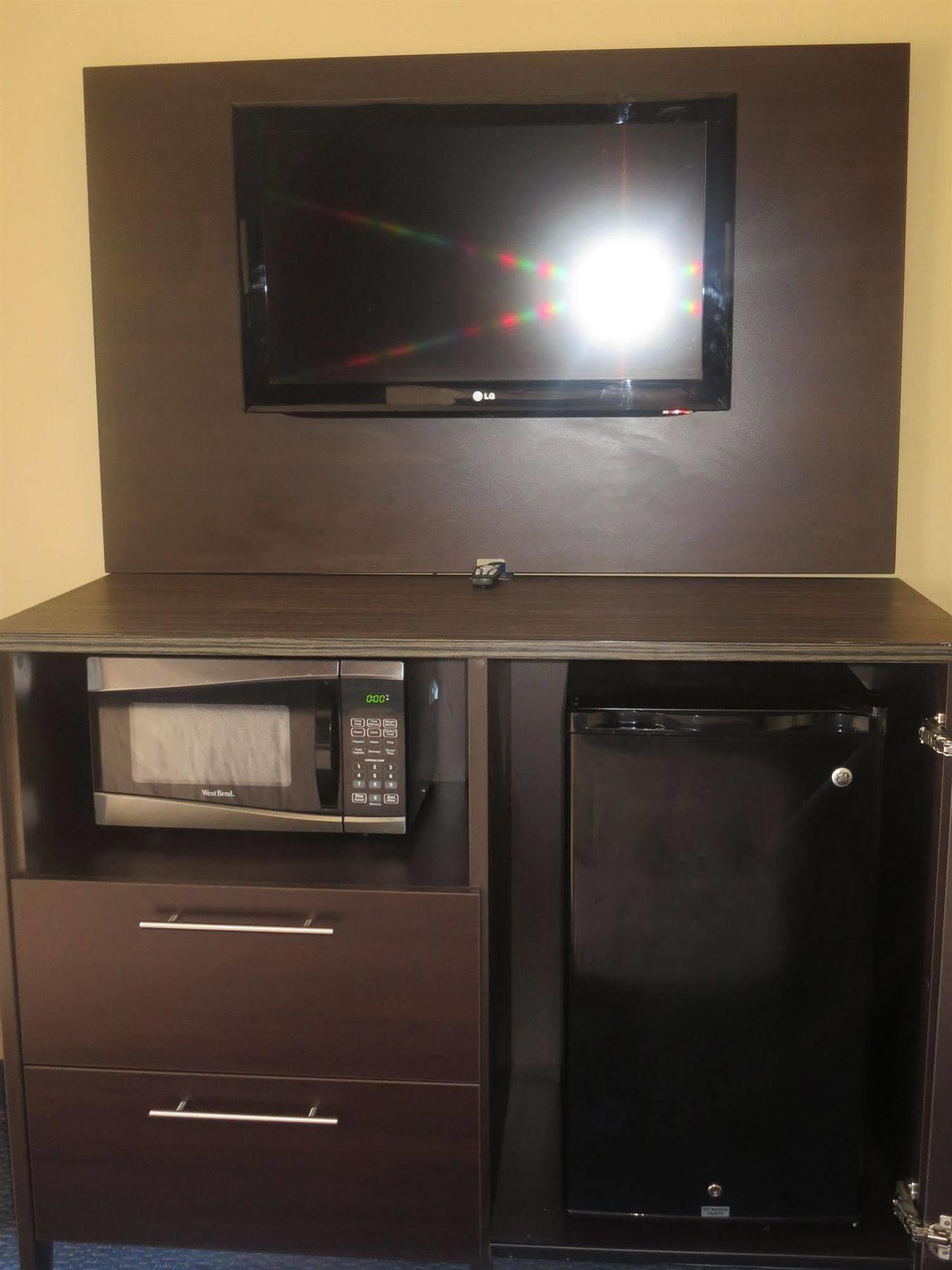 Howard Johnson By Wyndham Odessa Tx ภายนอก รูปภาพ
