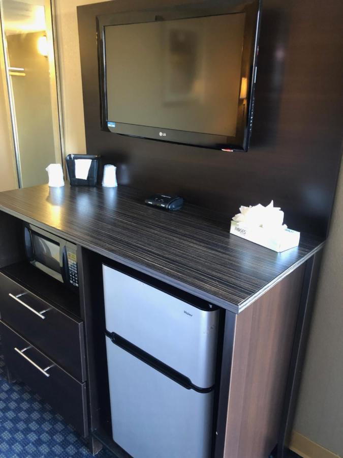 Howard Johnson By Wyndham Odessa Tx ภายนอก รูปภาพ